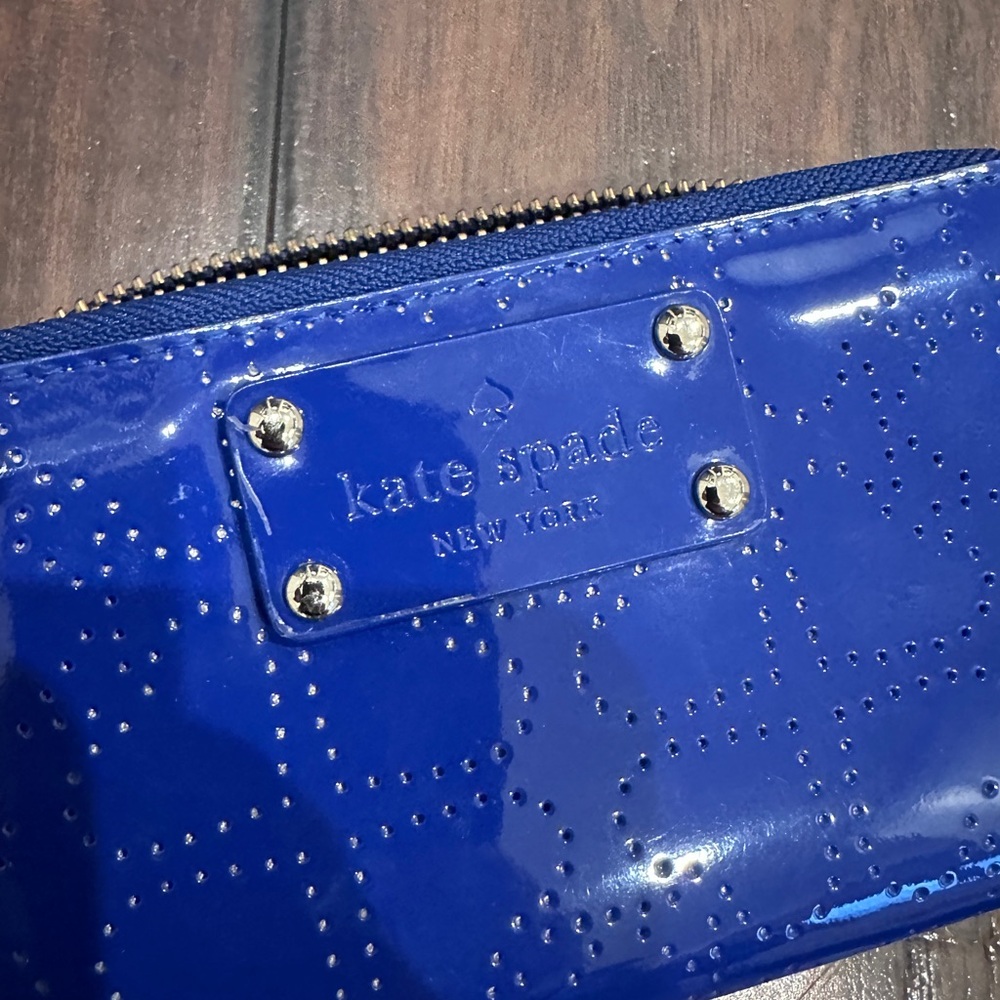 Kate Spade Royal blue Patent Leather Zip Around Zip Up Wallet Wristlet - Picture 2 of 6